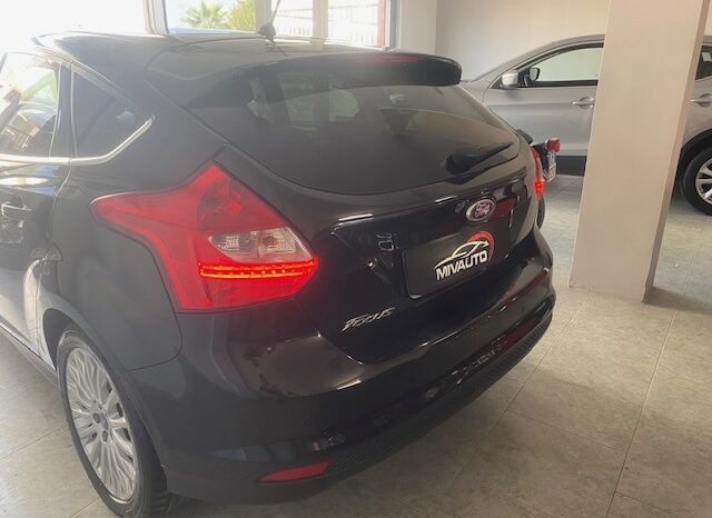 Ford Focus 1.6 Tdci Titanium full