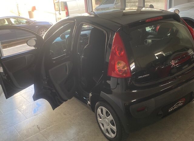 Peugeot 107 1.0 5p. Desir full